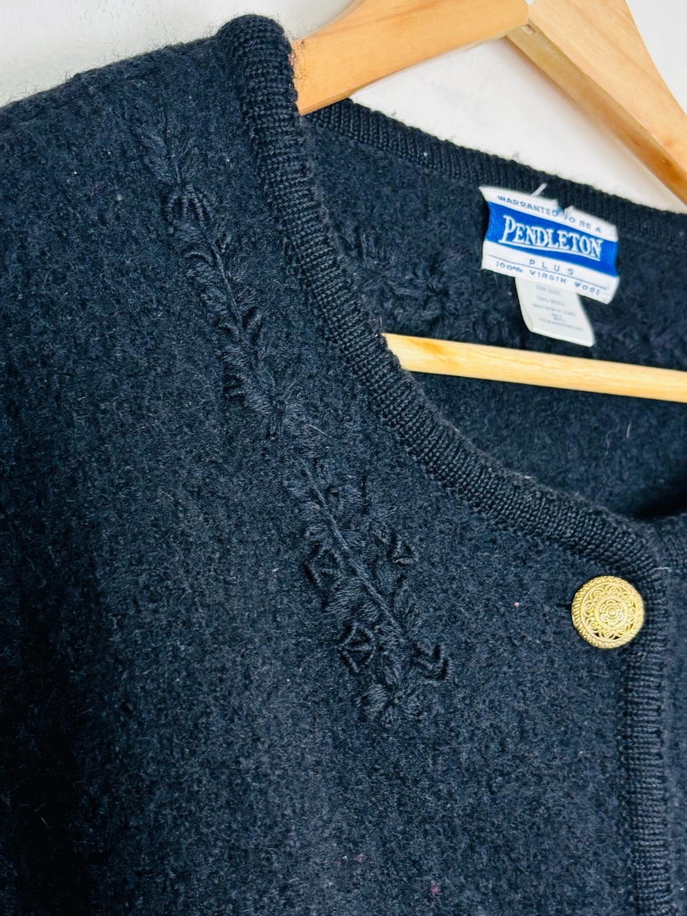Vintage Pendleton Wool Black Lady Jacket Floral Embroidery Gold Buttons. 3X - Picture 2 of 5